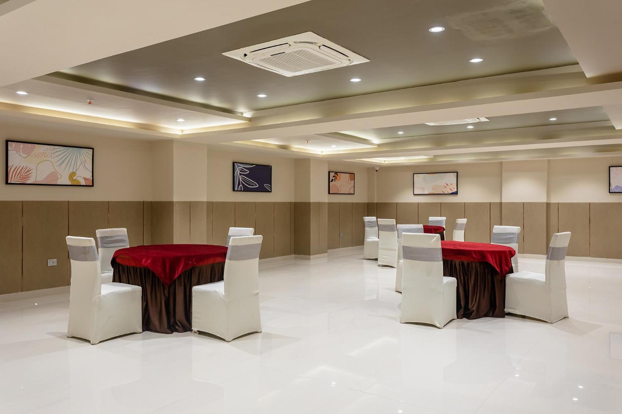 Fabhotel Prime Oasis Orange Bhopál Kültér fotó